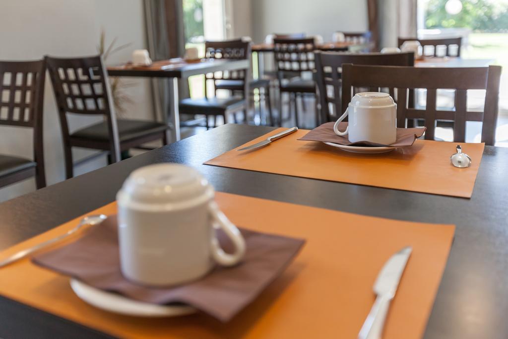 לנגון Hotel Alienor מראה חיצוני תמונה